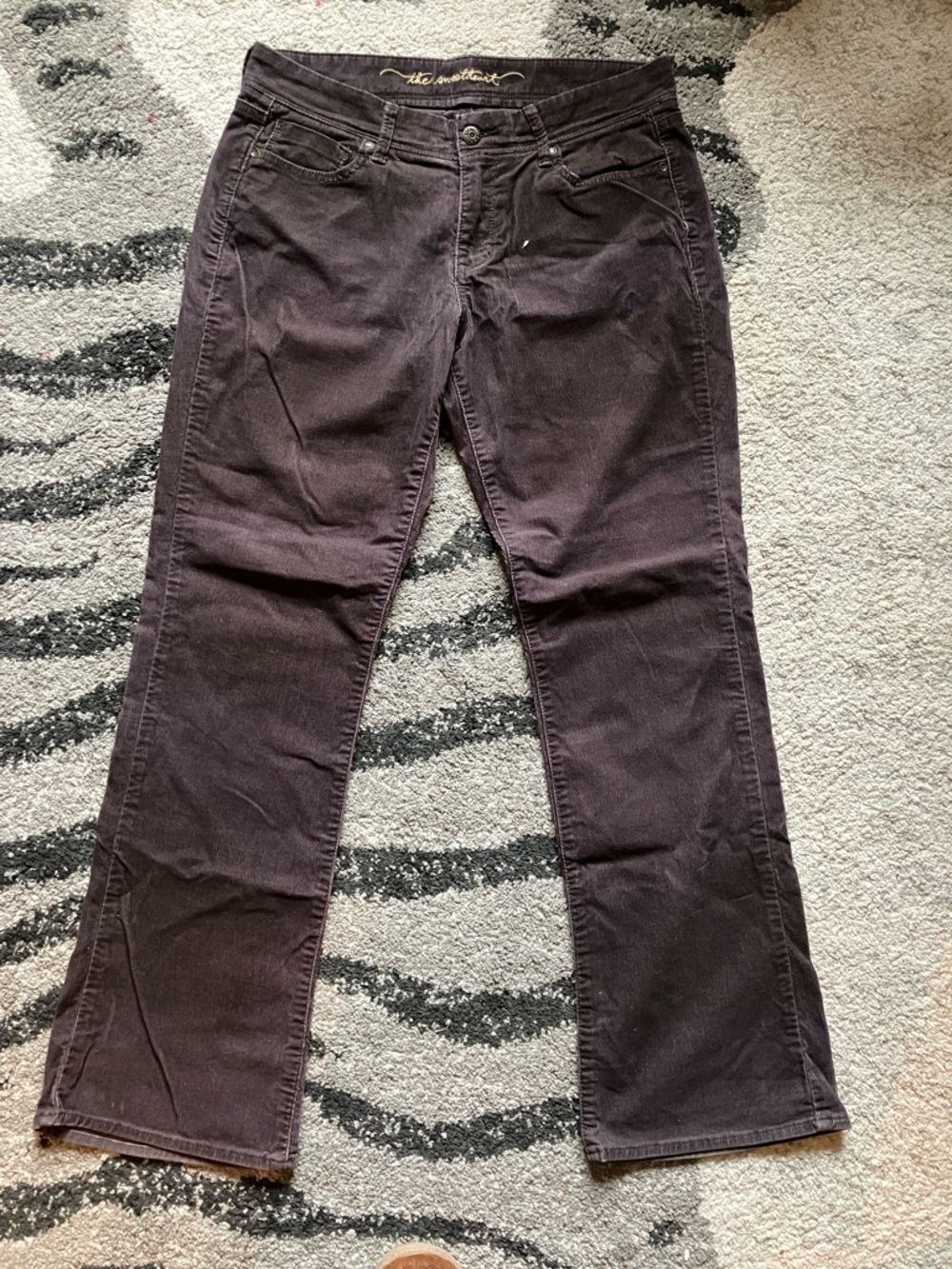 Old Navy brown Corduroy flare Pants
Classic rise
